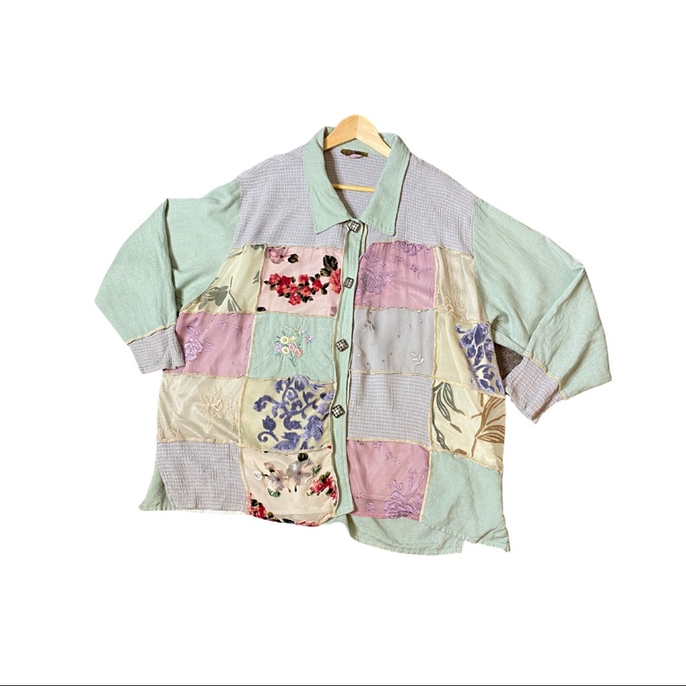 Paisley print vintage butting up no label
